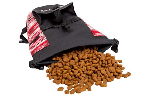Kibble To Go Bag Modern Tribute To An Old Time Picnic Basket