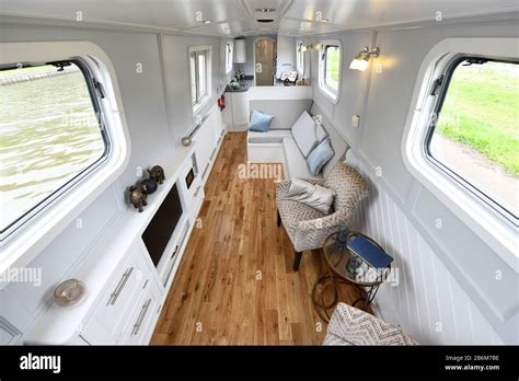 Canal boat interior hi-res stock photography and images - Alamy