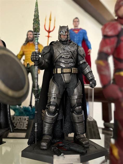 Hot Toys BvS Batman Battle Damaged Hobbies Toys Toys Games On Carousell