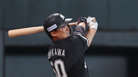 巨人から移籍のロッテ・石川慎吾が決勝タイムリー初打点「しっかり仕事ができるように」代打で2打数2安打の仕事人｜日テレnews Nnn