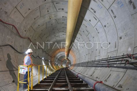 PROGRES PEMBANGUNAN MRT FASE 2A CAPAI 43 01 PERSEN ANTARA Foto