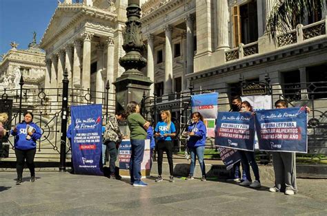 Libres Del Sur Lleg Al Mill N De Firmas Para El Congelamiento De