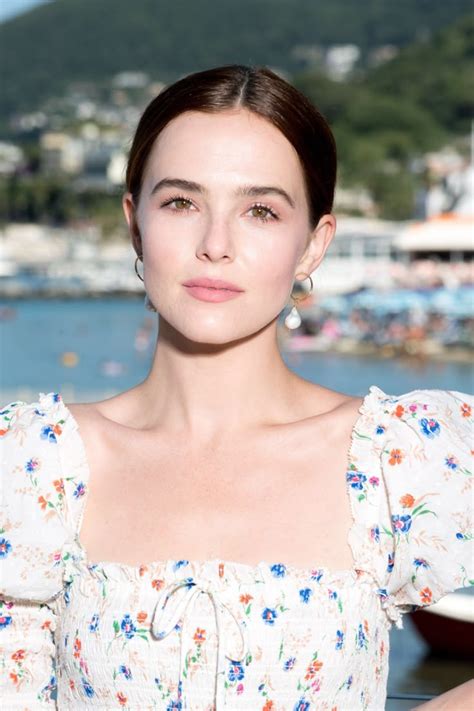 Zoey Deutch