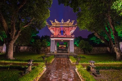 Temple De La Littérature Hanoi Joyau Historique Et Culturel Voyage