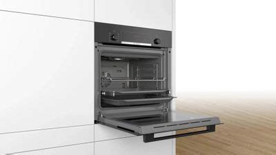 Духовой шкаф Bosch Serie 4 HBF534EB0Q, черный – купить в Ситилинк | 1872759