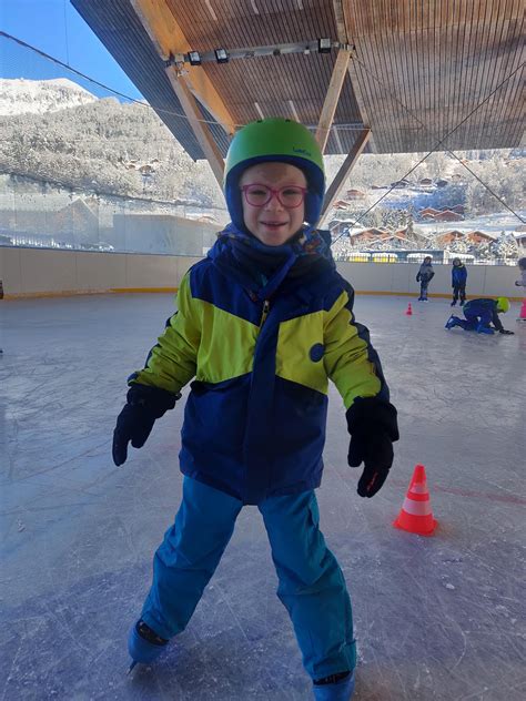 Patins Glace Cp Ce Cole Primaire Notre Dame De L Assomption