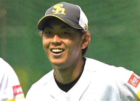 ソフトバンクが首位キープ 今宮がv打 山川が3打点 日本ハムを終盤突き放し、連敗2で止める 2024年4月11日掲載 ライブドアニュース