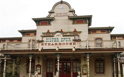 Silver Spur Steakhouse Restaurant Disneyland Parc De Paris