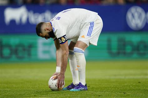 Sergio Herrera Saves Two Karim Benzema Penalties In Seven Minutes