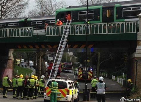 Lorry Hits North Dulwich Bridge As Train Heads Towards It Bbc News