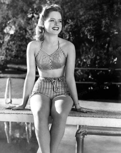 8x10 Print Alexis Smith Sexy Leggy Pool Side Cheesecake Pin Up 16032 Ebay