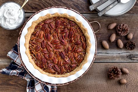 Classic Pecan Pie - Jelly Toast