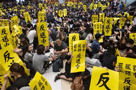 反送中》港前律司長：未出手不等於不出手 解放軍不排除出動平亂 國際 自由時報電子報