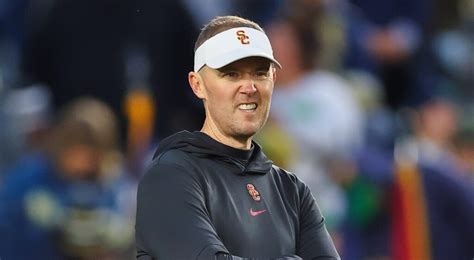 REPORT: USC HC Lincoln Riley Considering Leaving For NFL Job