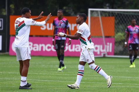 Fluminense volta a vencer e avança de fase na Copa Mitad del Mundo Sub