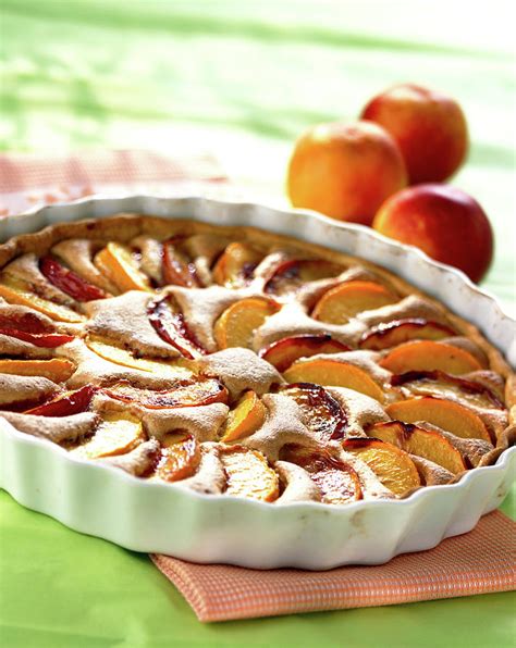 Tarte Aux Peches Et Nectarines A La Creme D Amande Peach And Nectarine