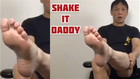 Chinese Daddy Shakes His Feet In Your Face Malefeet Youtube