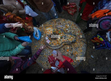 De Diciembre De Katmand Bagmati Nepal Los Devotos Nepal Es