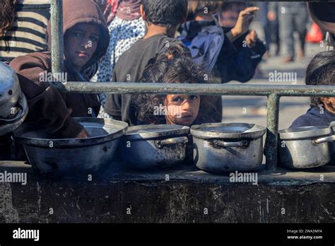 Gaza Gennaio Xinhua I Bambini Aspettano