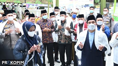 Walikota Padang Sidempuan Irsan Efendi Nasution SH Resmi Menutup