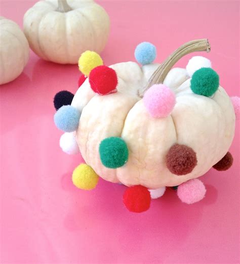 Diy Pom Pom Polka Dot Pumpkins Hey Eep