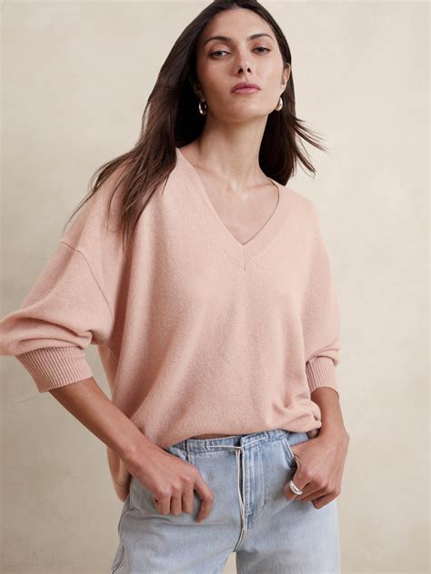 Lightweight Cashmere V Neck Sweater Banana Republic