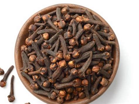 Indian Clove Brown Dry Cloves Whole Packaging Size 10 Kg At Rs 1250