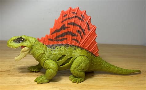 Dimetrodon Jurassic World Dominion Extreme Damage By Mattel Geek N Game