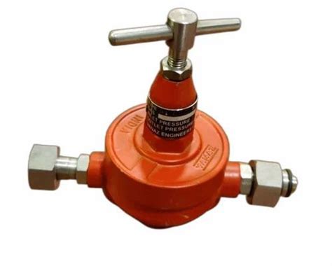 22 Kg Cm2 Red Vanaz R2402 Aluminium Ammonia Gas Pressure Regulator For