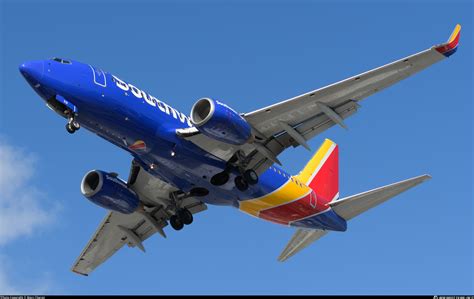 N Wn Southwest Airlines Boeing H Wl Photo By Marc Charon Id