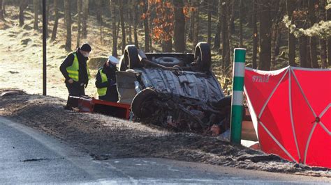 Tragiczny wypadek na drodze krajowej nr 11 koło Mostowa Jedna osoba