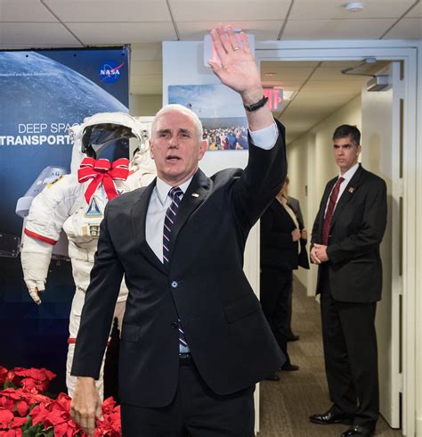 Vice President Meets with NASA Employees (NHQ201812120020)… | Flickr