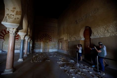 Las primeras visitas al Salón Rico de Medina Azahara tras su reapertura