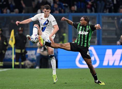 Champions Inter suffer 1-0 loss to Sassuolo | Reuters