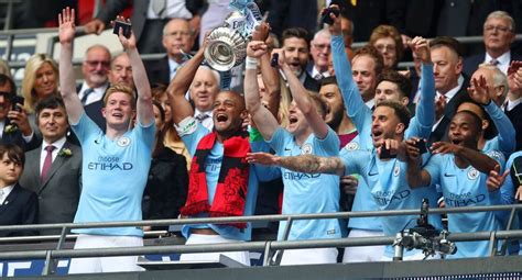 Manchester City Consigue El Triplete En Inglaterra