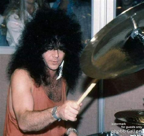 Pin By Lynn Gray On Kiss Eric Carr Best Kisses Hot Band