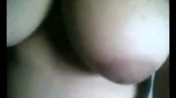 Shy Indian Babe Shows Off Great Body Porn300