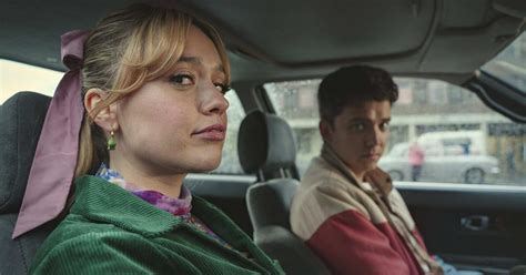 Laurie Nunn créatrice de Sex Education Les adolescents sont bourrés d hormones et se