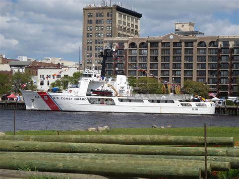 Uscgc Cutter Diligence Wmec 616 The Uscgc Diligence Wme Flickr