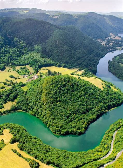 Le Haut Bugey Lautre Pays Des Lacs Et Du Comt Comt