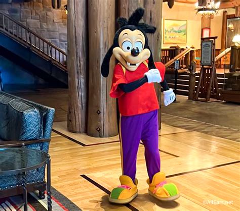 Wdw Wilderness Lodge Character Meet And Greet Max Goof Allears Net