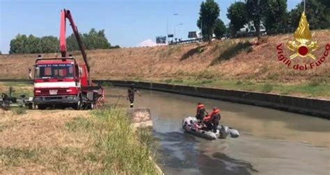 Pensionato Fatto A Pezzi Nel Bagno E I Resti Gettati Nel Fiume