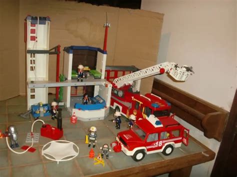 Caserne De Pompiers Playmobil Camion Et Voiture Eur