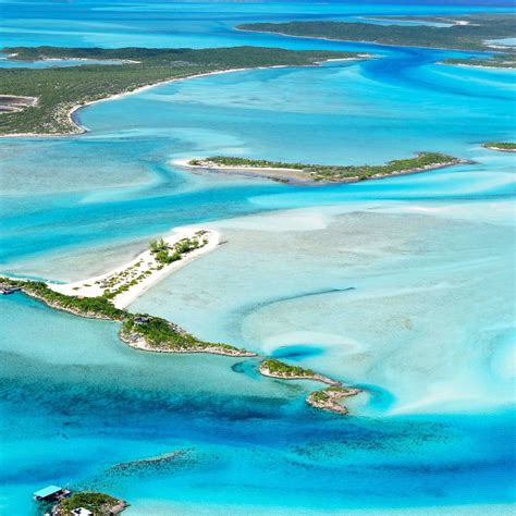 These Stunning Islands in The Bahamas Really Do Deserve The Hype
