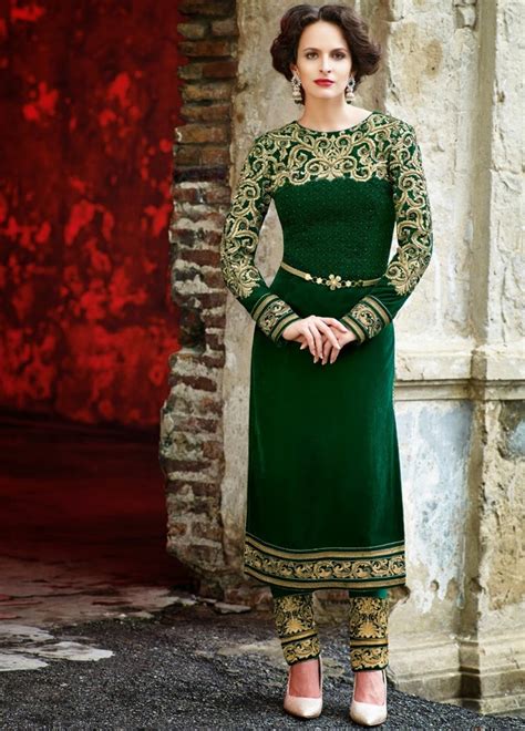 Pakistani Velvet Dresses 2020 Pics