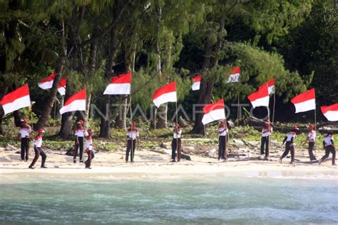 Pengibaran Bendera Di Pulau Terluar Papua Simbol Kedaulatan NKRI