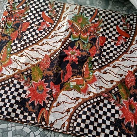 Jual Kain Batik Solo Parang Motif Kotak Kembang Di Lapak Solobatikbatik