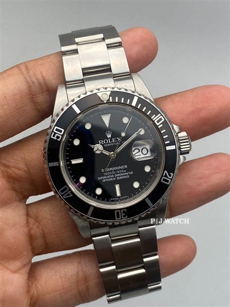 Rolex Submariner Date 40mm Black Dial Ref 16610