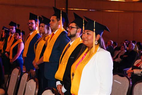 Disfruta La Galer A Fotogr Fica De La Ceremonia De Grados De La