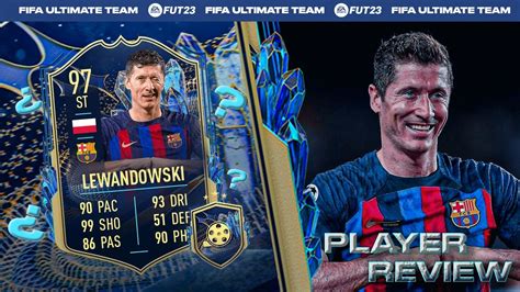 QUE CLASE DE DELANTERO ES ESTE JUGADOR ROBERT LEWANDOWSKI 97 TOTS